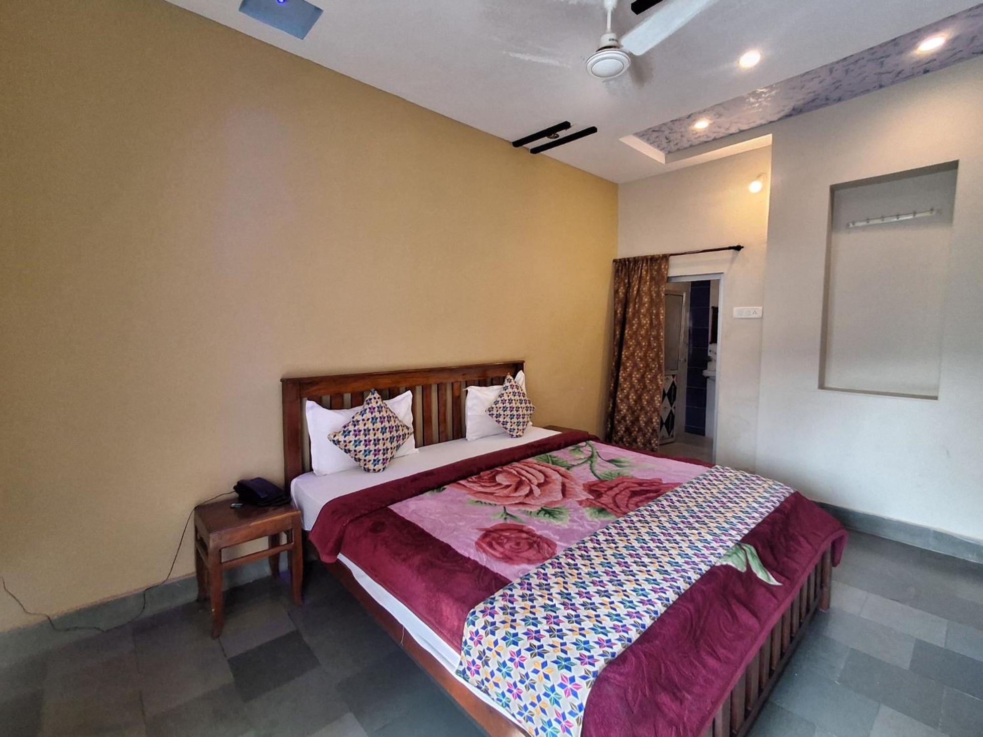 Hotel Om Pushkar Bagian luar foto